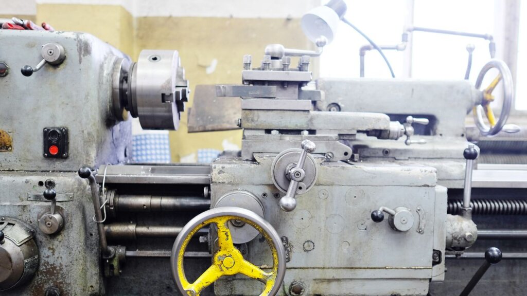 lathe machine pictures