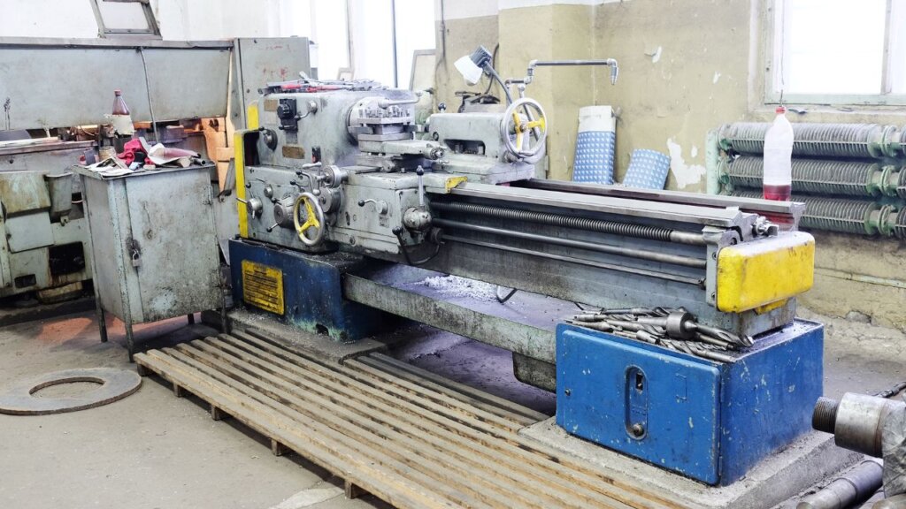 lathe machine pictures